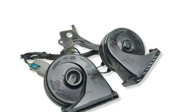Chrysler Pacifica Horn signal 68225104AA