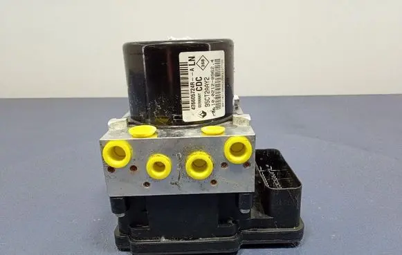 Renault Megane III ABS Pump 476605724R