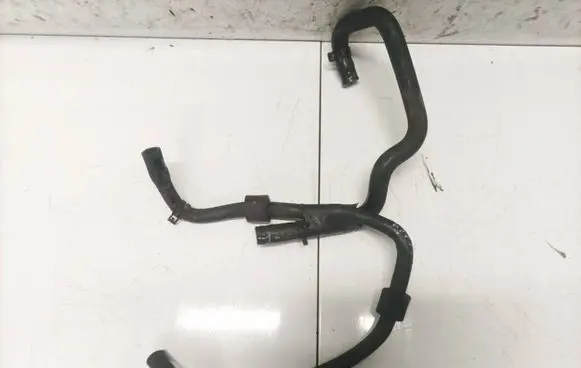 Volkswagen Golf IV Engine coolant pipe/hose