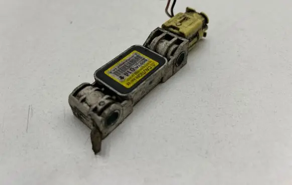Mitsubishi Grandis Engine control unit/module 865TA014