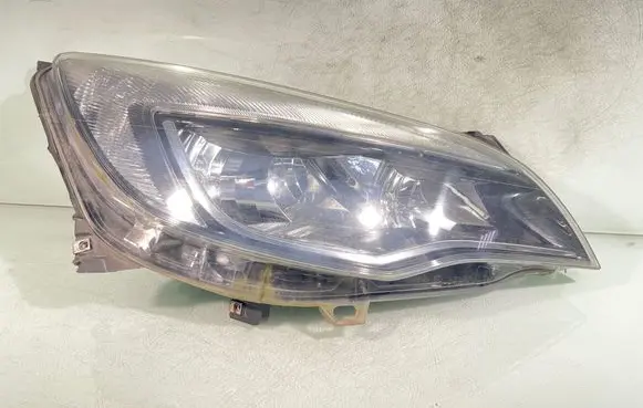 Opel Astra J Headlight/headlamp
