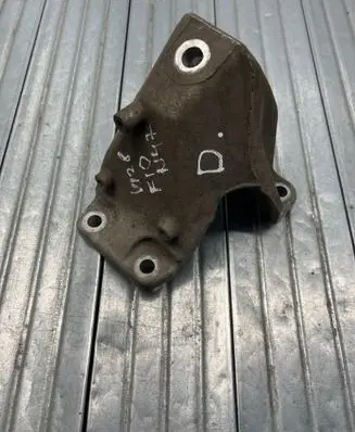 BMW 5 F10 F11 Engine mounting bracket 6793004 138014
