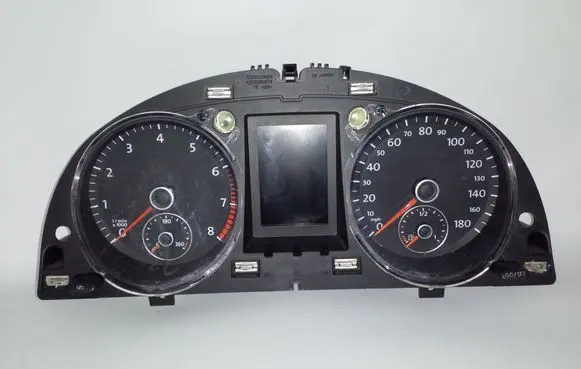 Volkswagen PASSAT CC Speedometer (instrument cluster) 3C8920970J A2C53238928