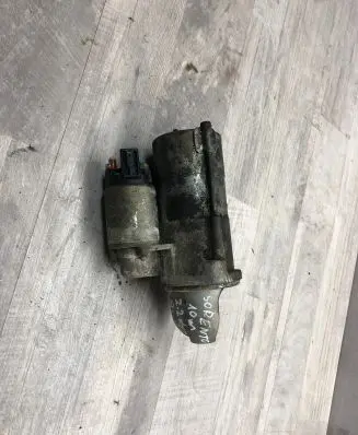 KIA Sorento Starter motor 7005