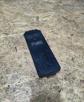 Volvo 850 Fuse box cover 9162152a