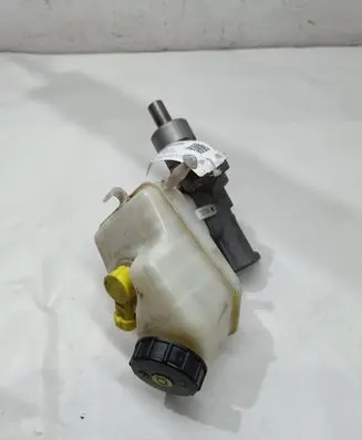 Chevrolet Malibu Master brake cylinder 06933380171 05933380181 250316112J2A