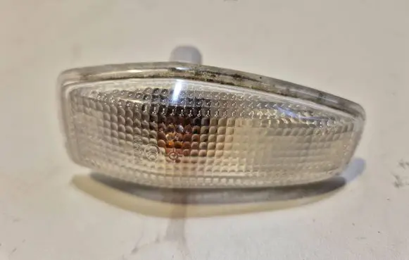KIA Sportage Front fender indicator light