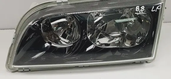 Volvo V40 Headlight/headlamp 30865996