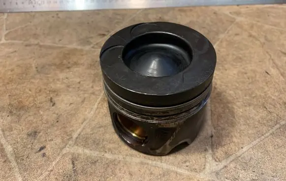 Piston