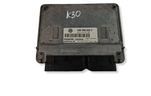 Volkswagen Polo Engine control unit/module 03D906032C 5WP4012405