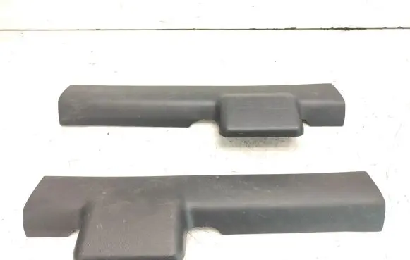 Suzuki Swift III Front sill trim cover 7615152R 7616152R