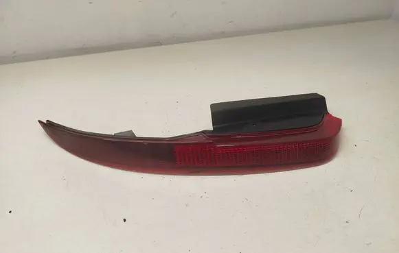 Subaru B9 Tribeca Rear tail light reflector VC02034