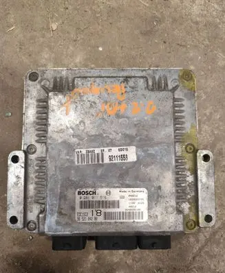Peugeot 607 Engine control unit/module 9640938180 92111558 9652184280