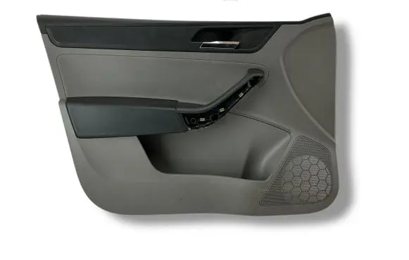 Seat Toledo IV (NH) Front door card panel trim H05JA02L