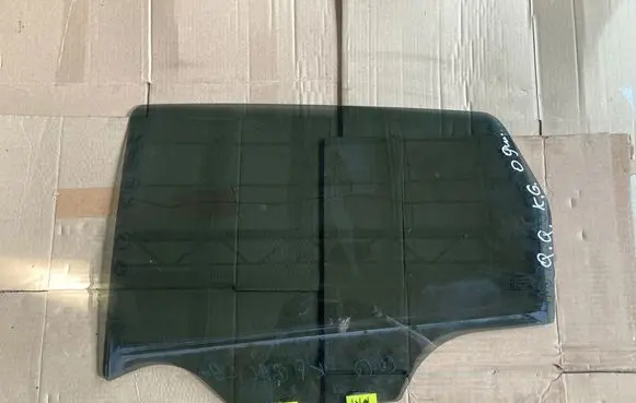 Nissan Qashqai Rear door window glass 43R006723 DOT24M101AS3