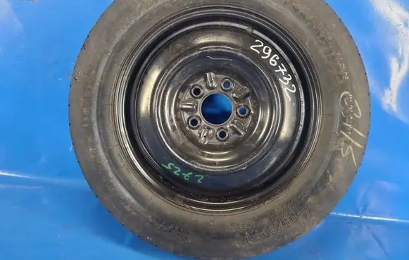 Chrysler 200 R12 spare wheel 