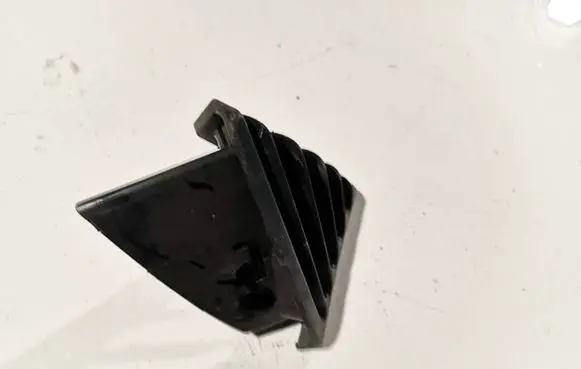 Ford Focus Dash center air vent grill