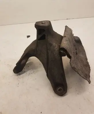 Audi A5 8T 8F Engine mounting bracket 8K0199308AP