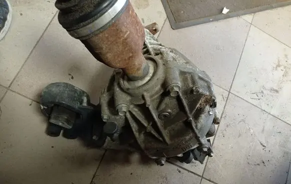 Dodge VAN RAM Front differential P68257420AF P68028398AA T03UI3528E1361