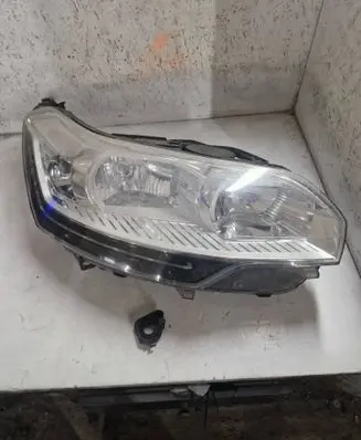 Citroen C5 Headlight/headlamp 9674397980