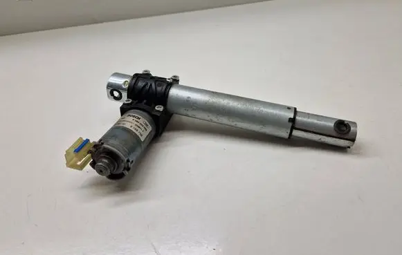BMW X5 E70 Seat adjustment motor 9168756