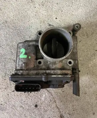Mazda 6 Throttle valve RF7J136BOC