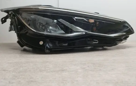 Volkswagen Golf VIII Headlight/headlamp 5H941006B 90150891