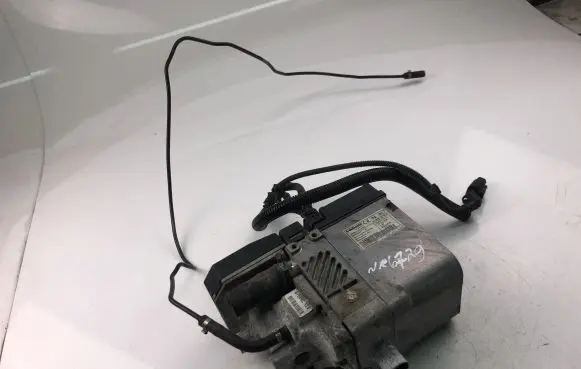 Volkswagen Touran I Webasto auxiliary heater fuel line/pipe 9007582D