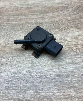 BMW 5 E60 E61 Exhaust gas pressure sensor 7789219 D0111J10