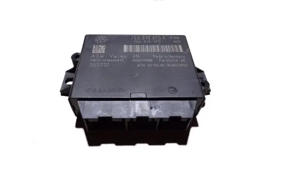 Volkswagen Transporter - Caravelle T5 Parking PDC control unit/module 1Q0919475 7E0919475K