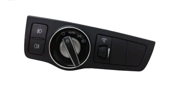 Hyundai i40 Light switch 933003Z050 39R1031000