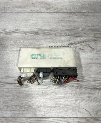 BMW 5 E39 Comfort/convenience module 8381963 61358381963 60837710