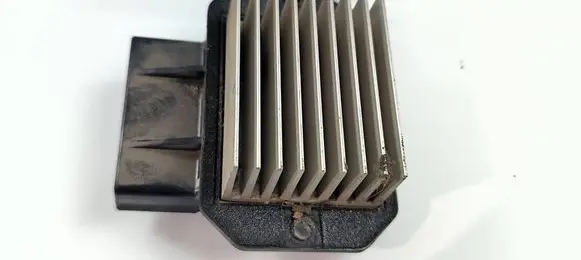 Mitsubishi Pajero Heater blower motor/fan resistor