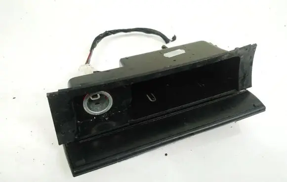 Volkswagen PASSAT B6 Car ashtray 3C0863284A 3C0857961A