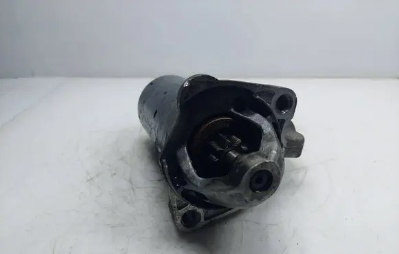 Volkswagen PASSAT B5 Starter motor 0001107427 06B911023A