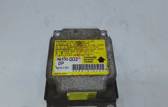 Mitsubishi Pajero Sport I Airbag control unit/module MR530002 X6T41781