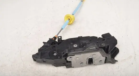 BMW 2 F44 Rear door lock 7956151