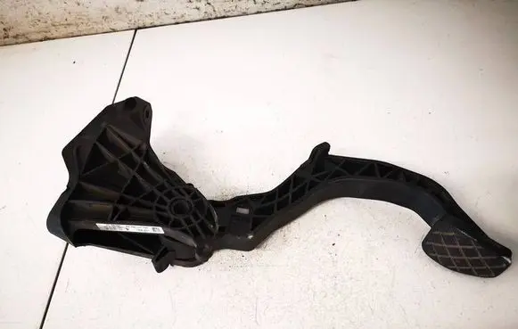 Seat Ibiza IV (6J,6P) Clutch pedal 6R1721059AA