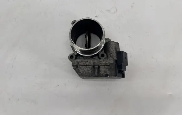 Audi Q7 4L Throttle valve 4E0145950H