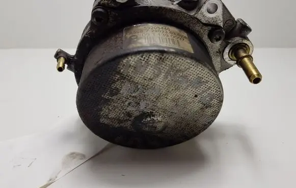 Opel Insignia A Vacuum pump 55205446