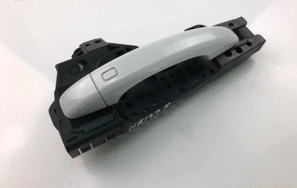 Audi Q3 8U Front door exterior handle 8T0837205A