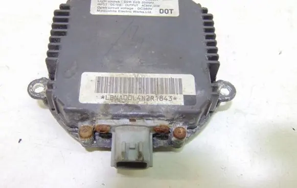 Nissan Bluebird Sylphy II Headlight ballast module Xenon 