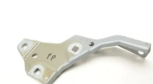 Renault 5 E-Tech Fender mounting bracket 631406249R