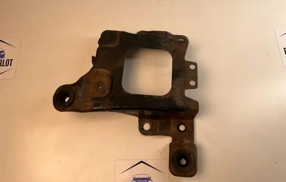 Ford Grand C-MAX Battery tray AV61R6K034AB