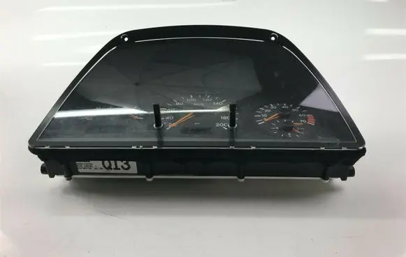 Mercedes-Benz Vito Viano W638 Speedometer (instrument cluster) 0005423901 P2489