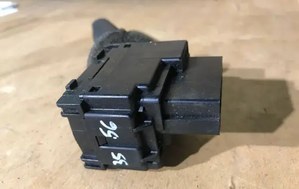 Citroen Berlingo Wiper control stalk 96049596ZL 33779002