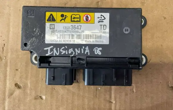 Opel Insignia A Airbag control unit/module 13503647