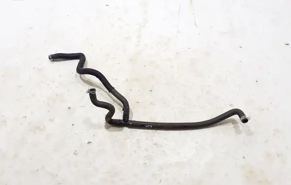 Engine coolant pipe/hose