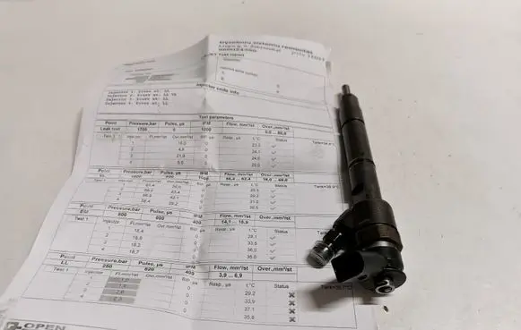 Mercedes-Benz B W245 Fuel injector 0445110167