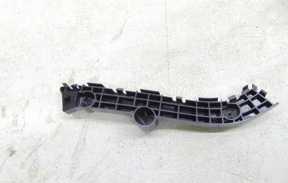 Suzuki Ignis Rear bumper mounting bracket 7182262R0